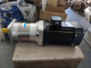 大型伺服电机与行星齿轮